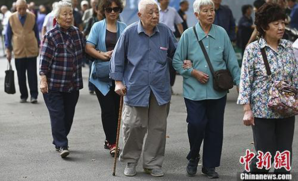2050年前后中国老年人口将超过总人口的1/3