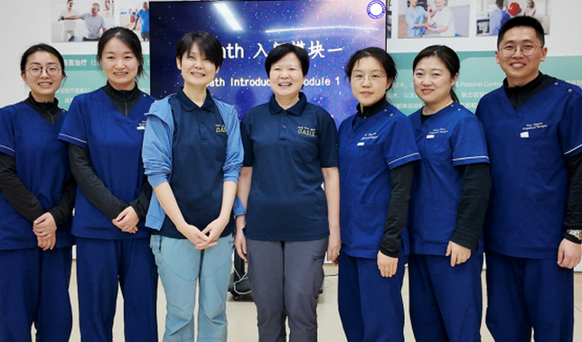 国际前沿康复技术引领 爱可复公益活动在重庆成功举办