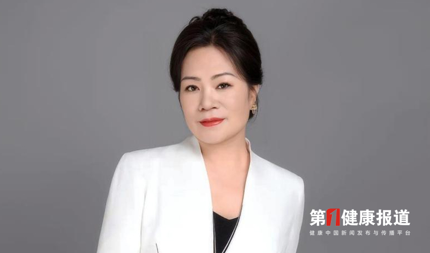 潘雪峰推动非药物疗法能量热疗获颁健康宣传大使