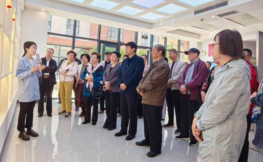 聚焦健康需求 离退休老干部参观顺昊生物