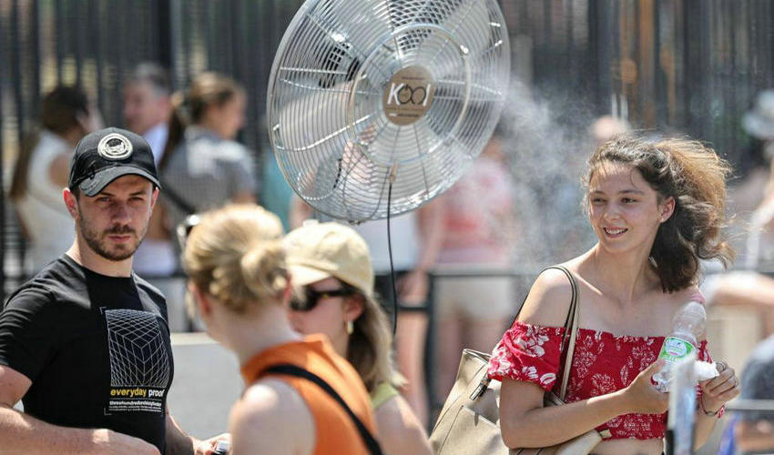 北半球多国遭遇高温天气 全球变暖影响日趋凸显