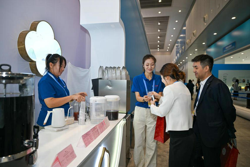 1756697860422273.jpg 20250831e902d3a041cb45eda1fdc97ca5806a86_6cb2b8d9cff9431da1fab236f945fa87.JPG