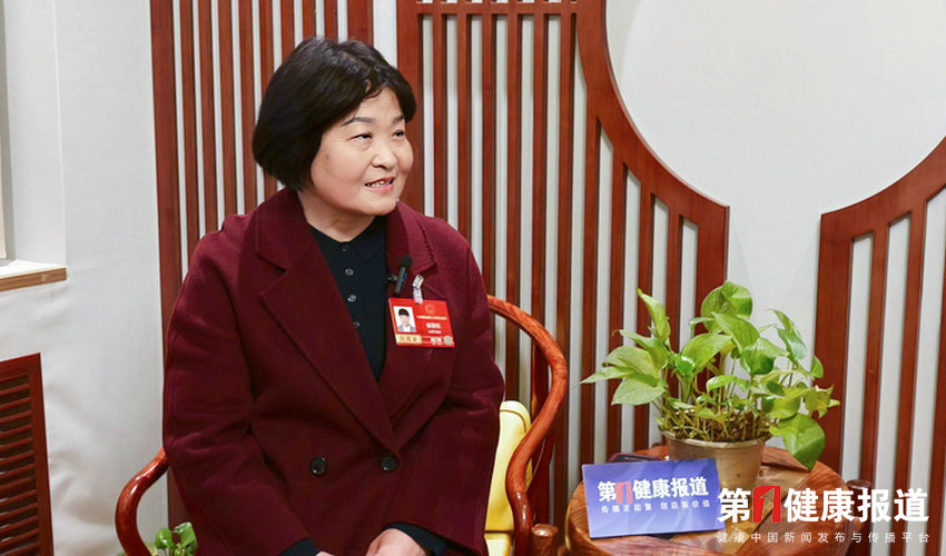 全国人大代表崔丽枝：农村妇女看病“三怕”或致因病返贫